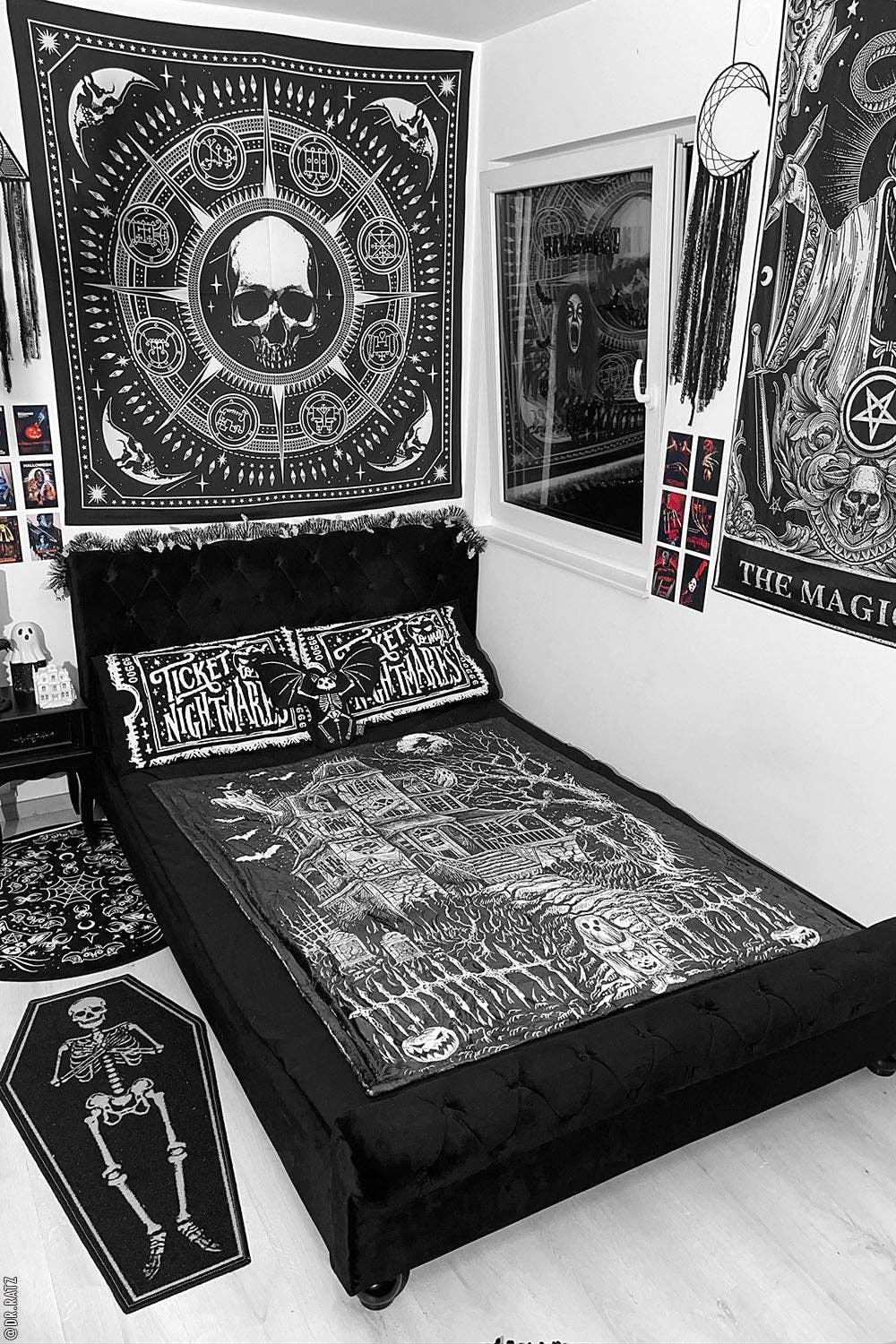 Haunted Mansion Throw Blanket