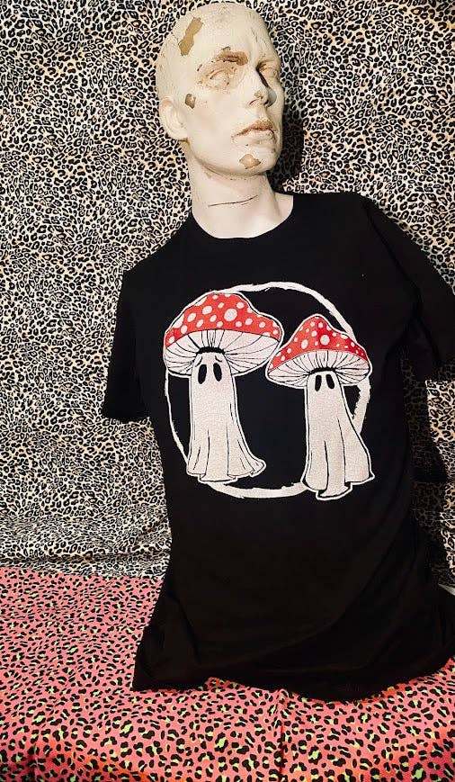 Mushroom ghost tee.