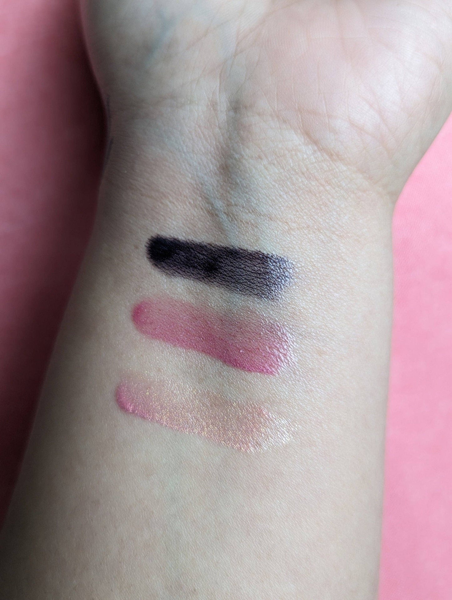 ANNABEL LEE - Strawberries and cream scented lip gloss