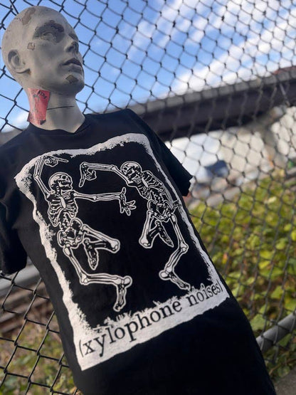 Dancing Skeletons make xylophone noises t-shirt.