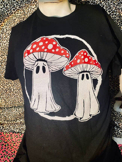 Mushroom ghost tee.
