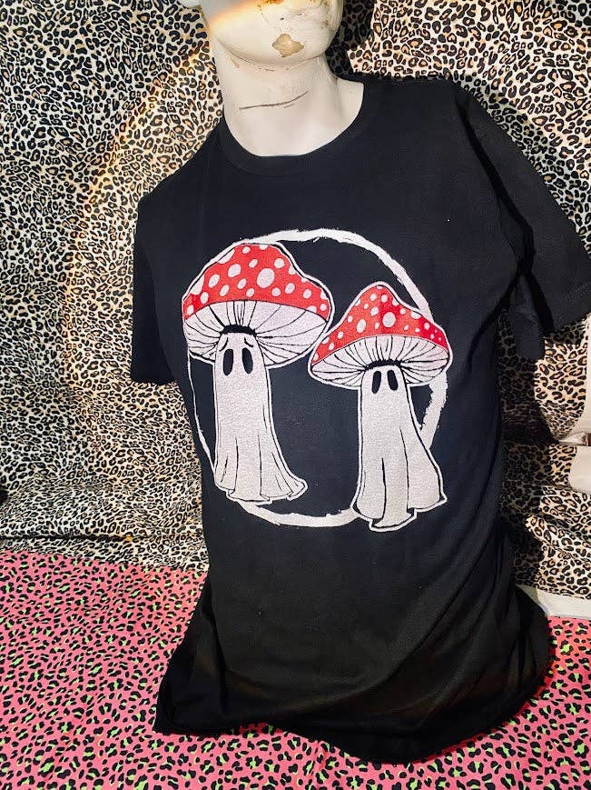 Mushroom ghost tee.