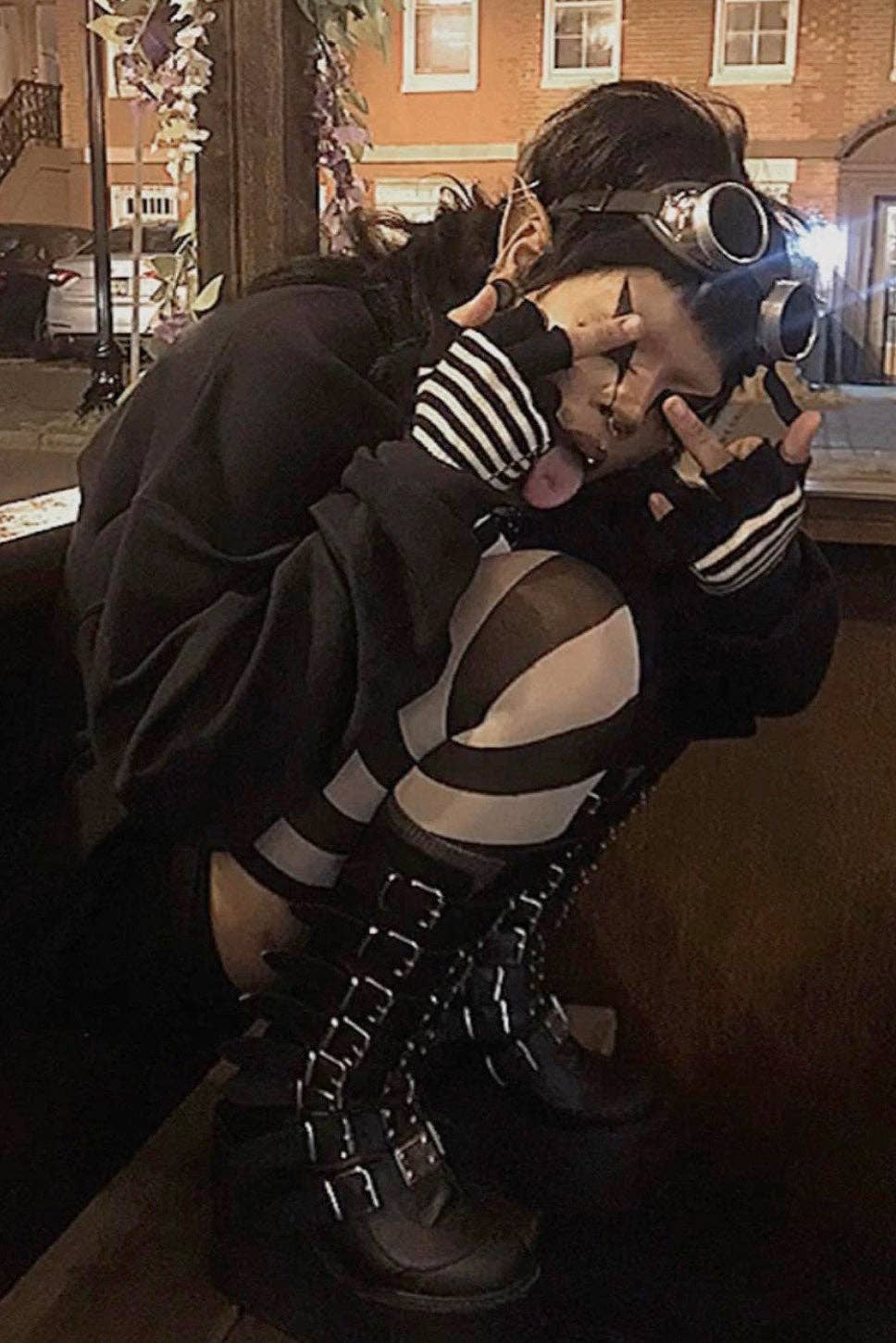 Striped Fingerless Gloves [Multiple Colors Available]