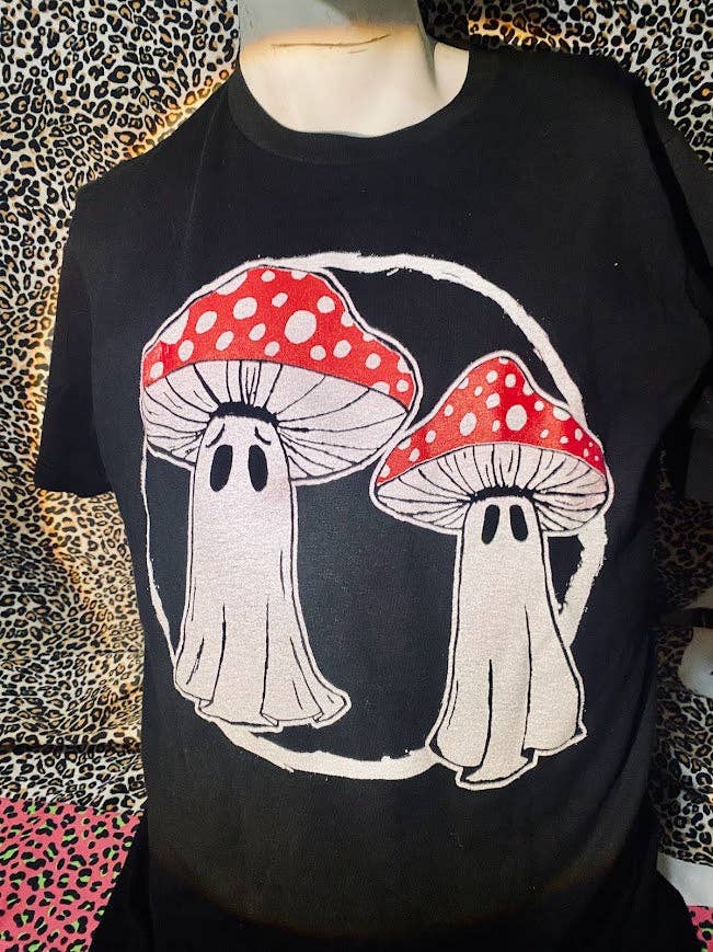 Mushroom ghost tee.